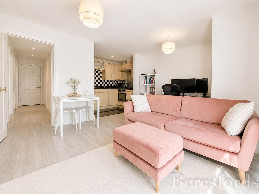 Property photo 3 of 16 Picture No. 03