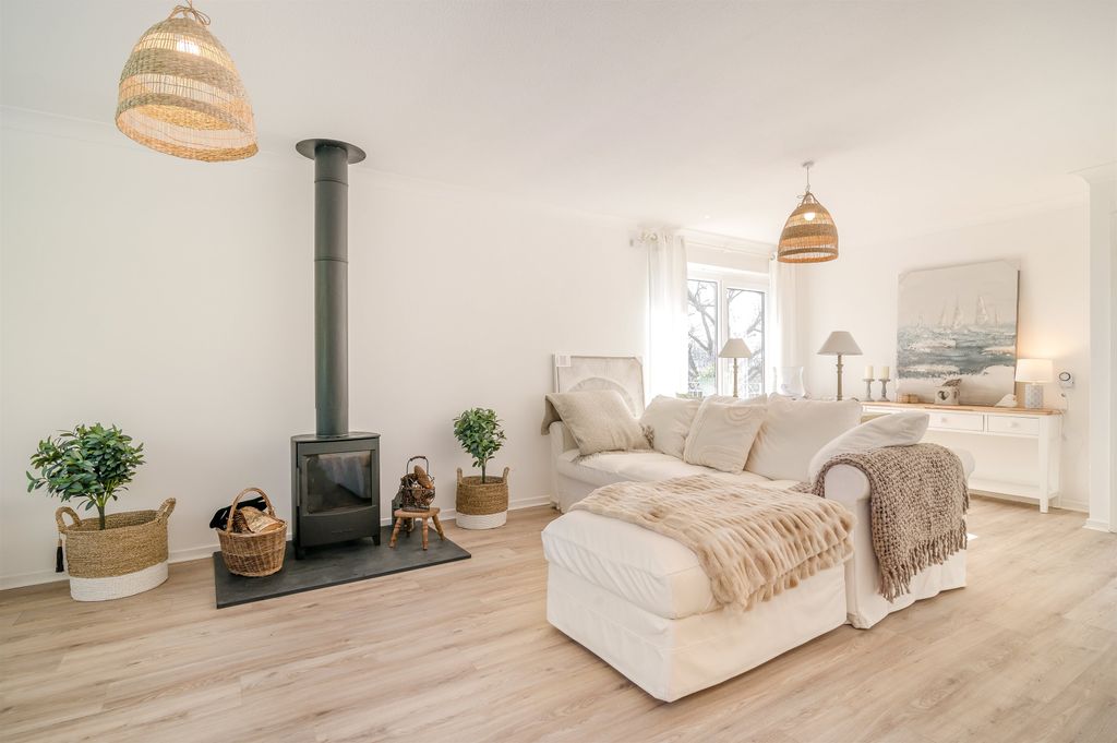 Additional image 4 of 3 bed detached house for saleChaucer Way, Osbaston, Monmouth, Monmouthshire NP25