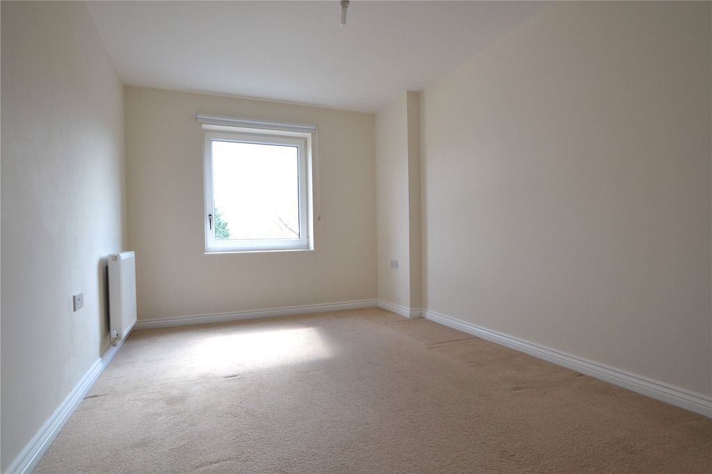 Property photo 2 of 6 Picture No. 09