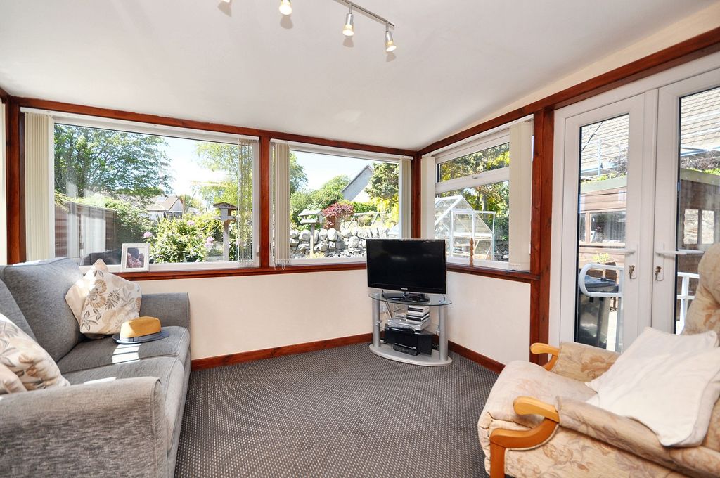 Property photo 3 of 21