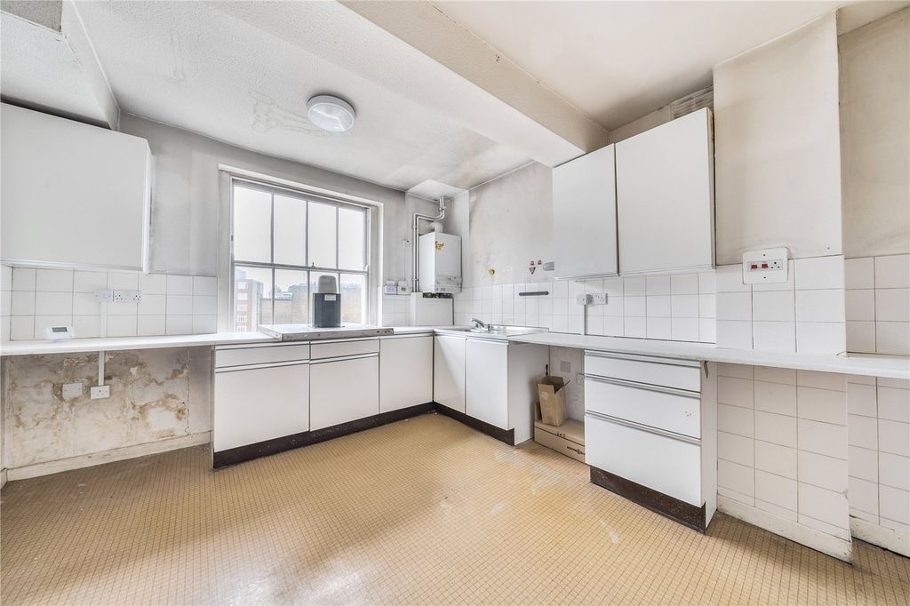 Property photo 3 of 9 Picture No. 02