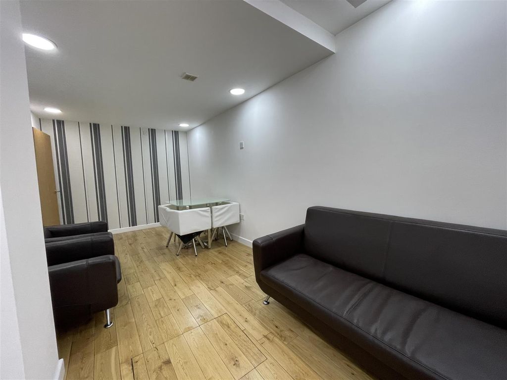 Property photo 3 of 11 Img_4918.Jpg