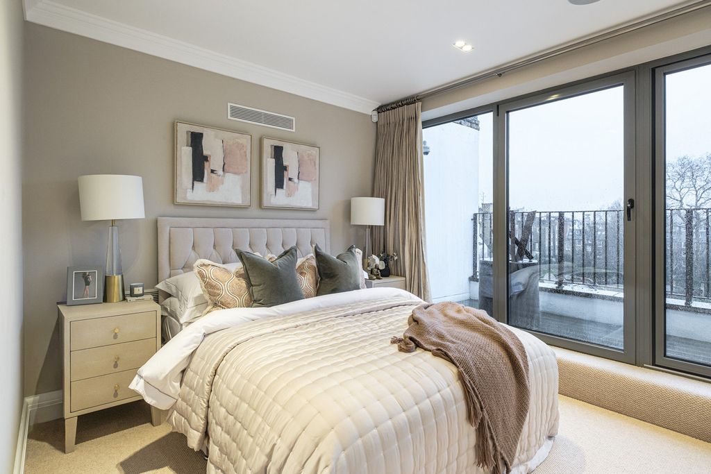 Additional image 49 of 8 bed town house to rentCheyne Walk, London SW3