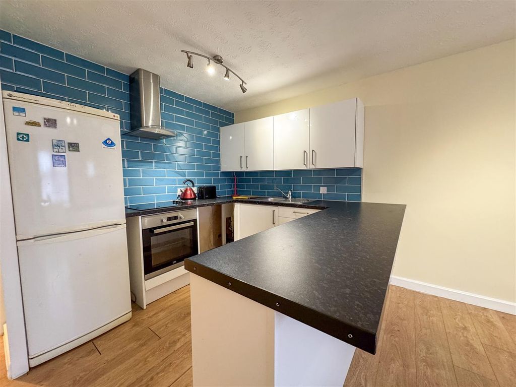 Property photo 2 of 11 10-Img_9864.Jpg