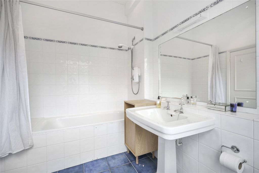 Property photo 1 of 11 Picture No. 01