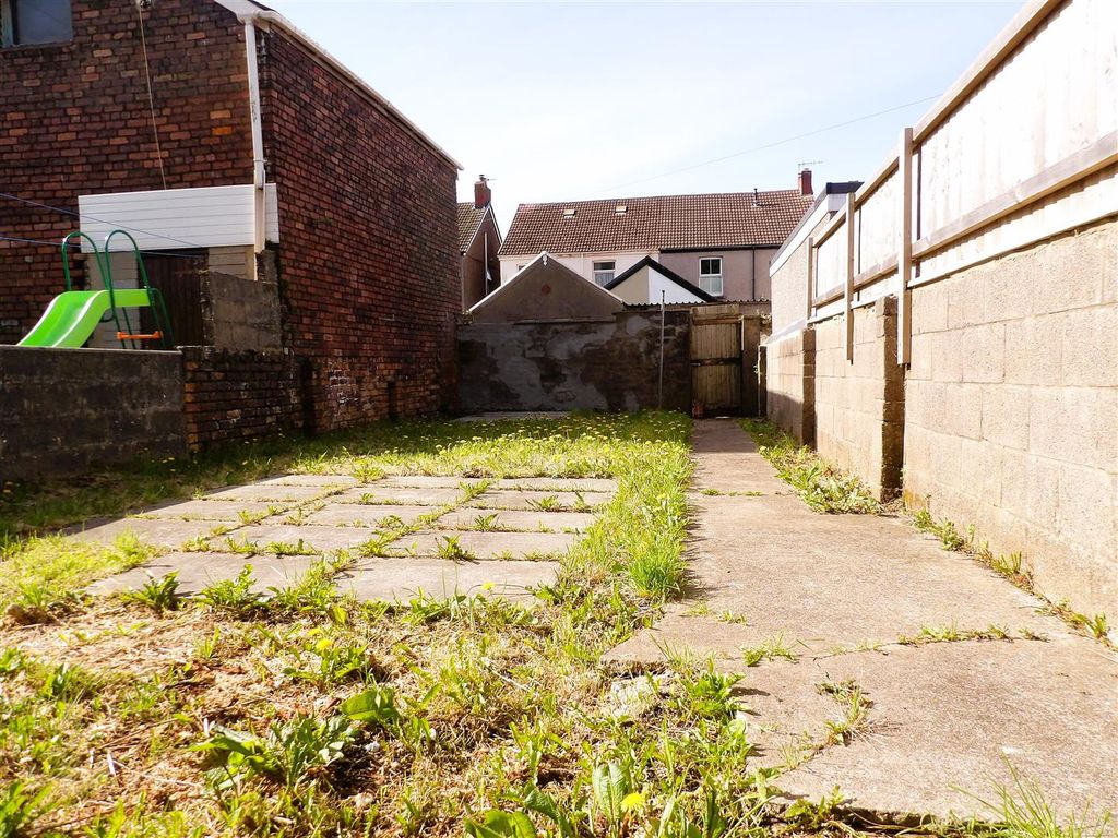 Property photo 1 of 15 106_3107.Jpg