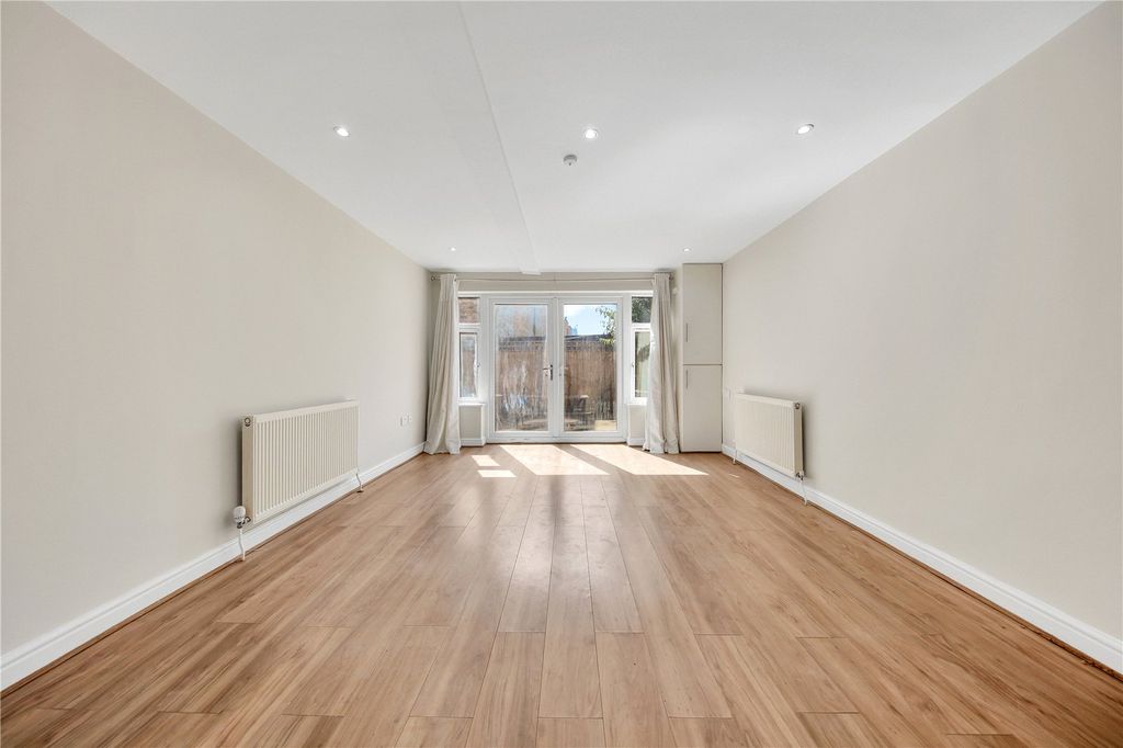 Property photo 2 of 14 Picture No. 09