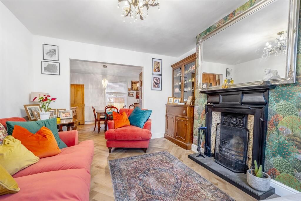 Property photo 2 of 23