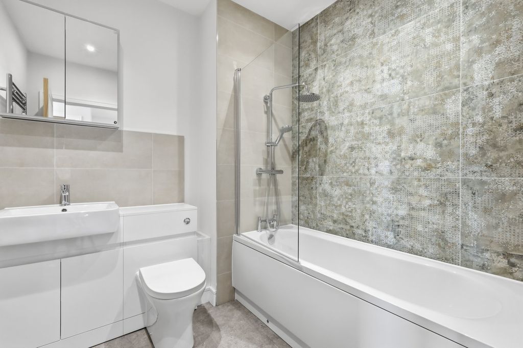 Additional image 17 of 4 bed detached house for saleOakley Gardens, Little Oakley, Harwich CO12