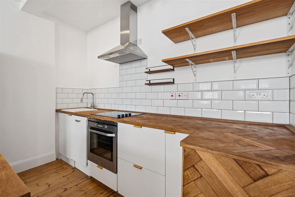 Property photo 3 of 9 7.Jpg