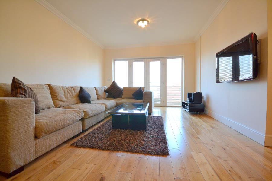Property photo 2 of 10