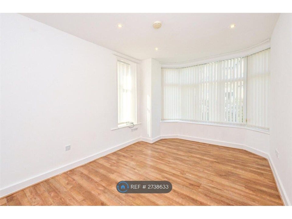 Property photo 2 of 10 Lounge