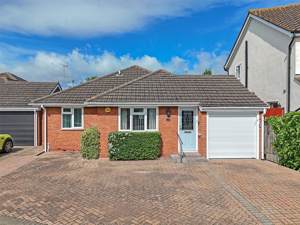 Property photo 1 of 17 Picture No. 01