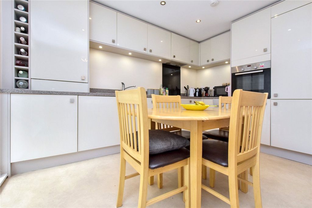 Property photo 3 of 13 Picture No. 05