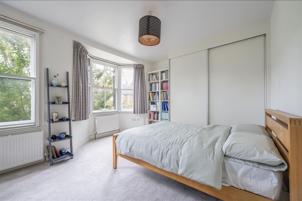 Property photo 3 of 11 Borwick Avenue E17