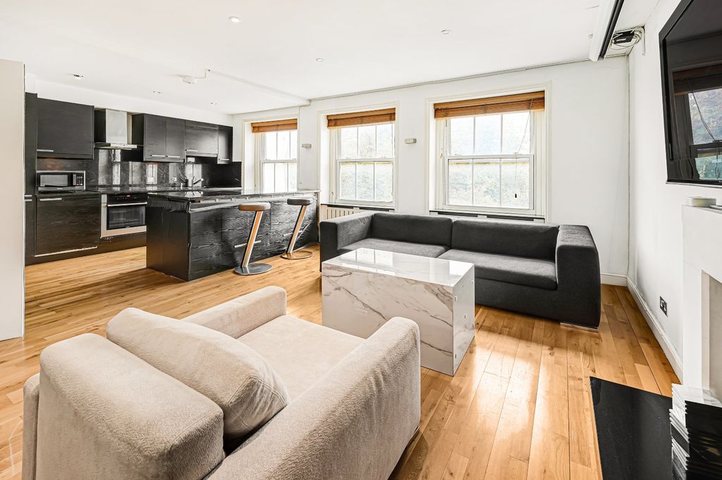 Property photo 2 of 18 Reception Room