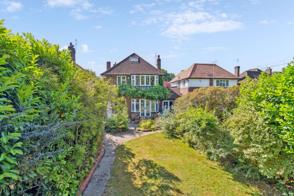 Property photo 2 of 19