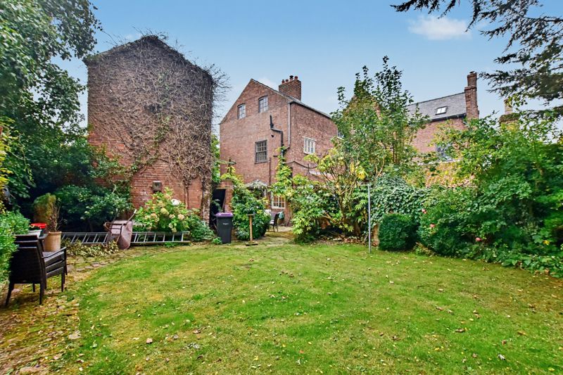 Property photo 2 of 33 Photo 23