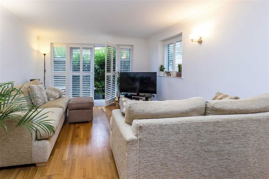 Property photo 2 of 7