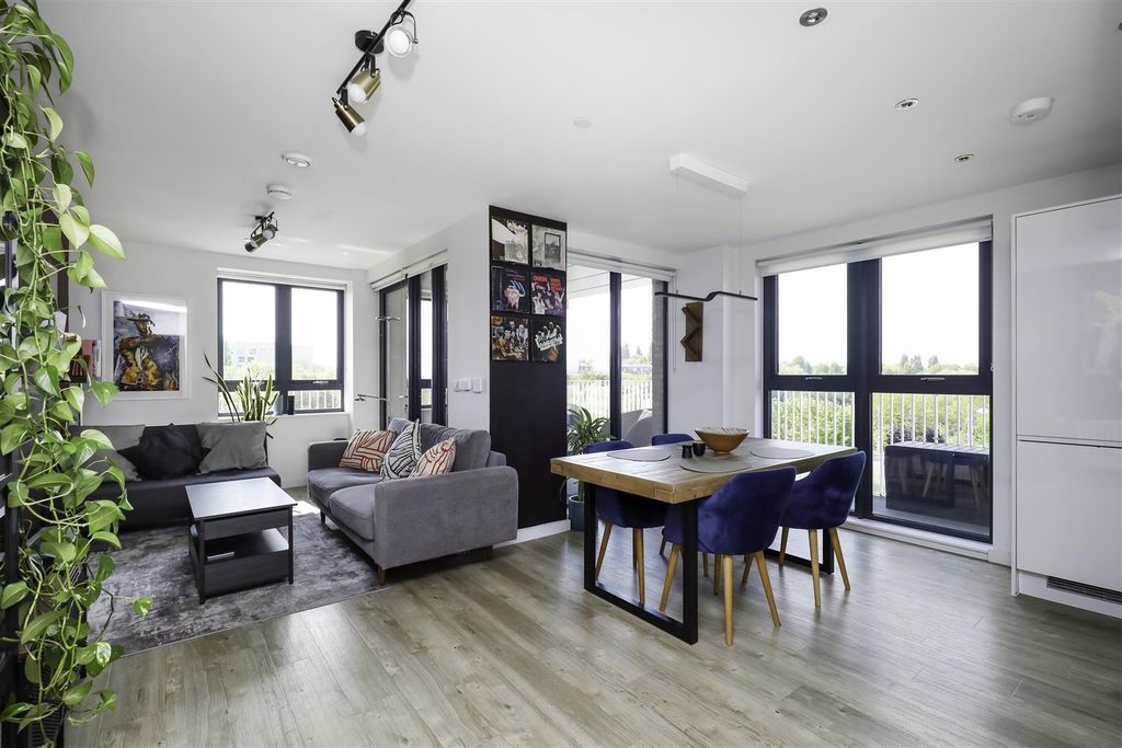 Property photo 2 of 13 5A1A7676.Jpg