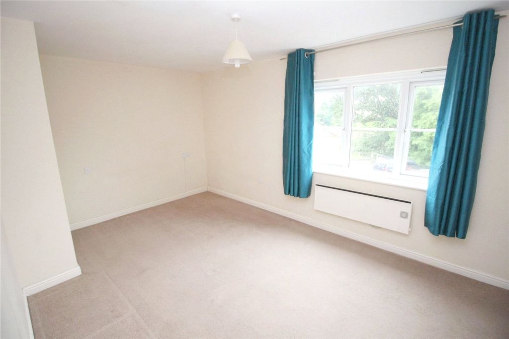Property photo 3 of 9 Picture No. 02