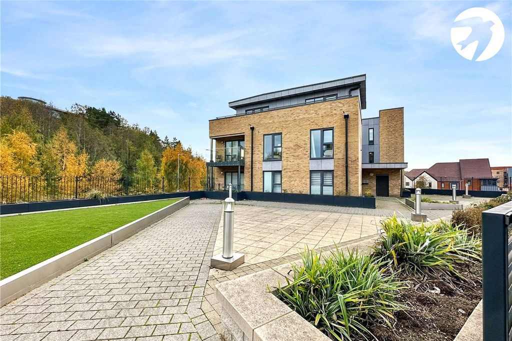 Property photo 1 of 17 Front Elevation