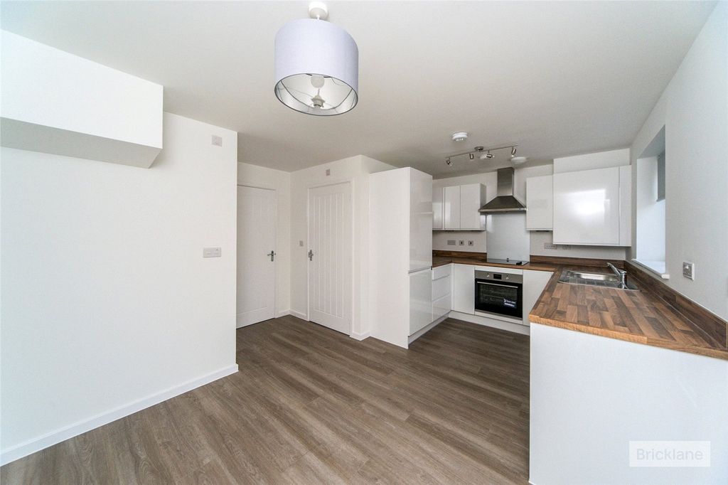 Property photo 2 of 11 Picture No. 05