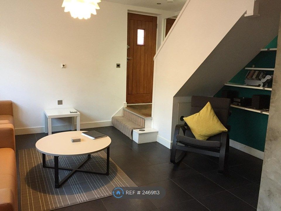 Property photo 3 of 8