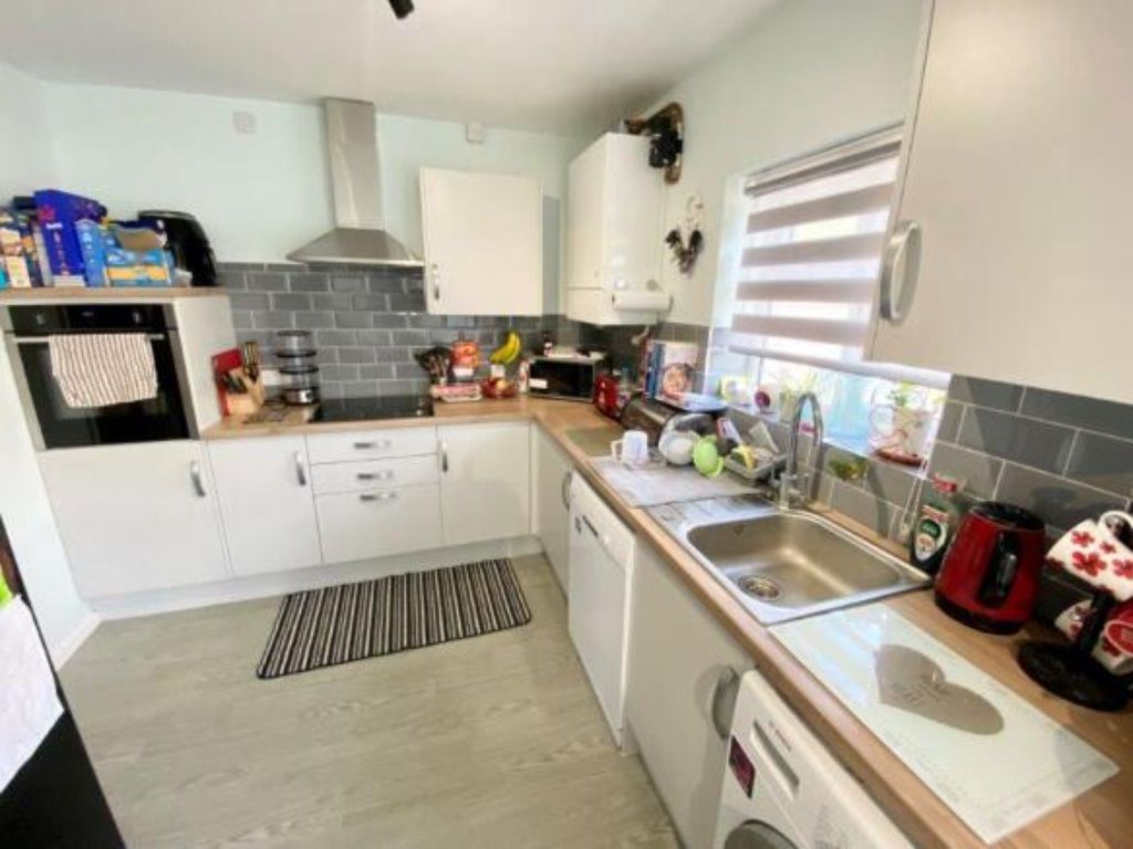 Property photo 3 of 11