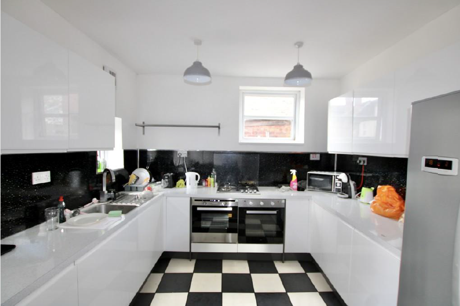 Property photo 2 of 5