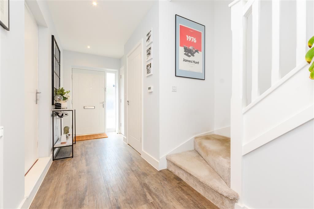 Property photo 1 of 13 Hallway