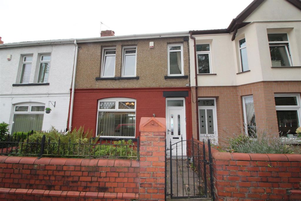 Property photo 1 of 34 Outside