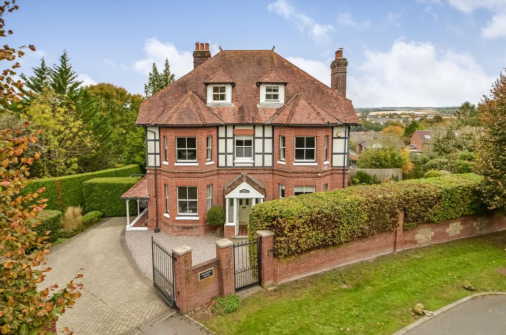 Property photo 1 of 27 Image