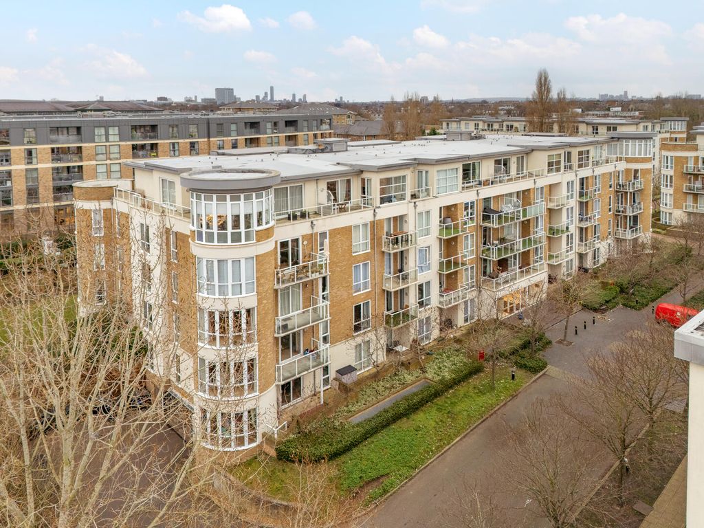 Property photo 1 of 13 Front (Exterior)