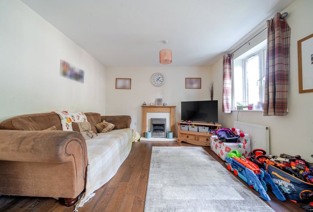 Property photo 3 of 20 Picture No. 04