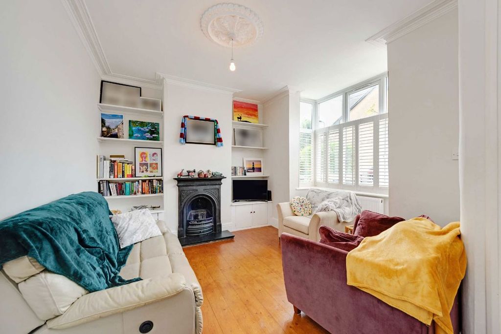 Property photo 2 of 7