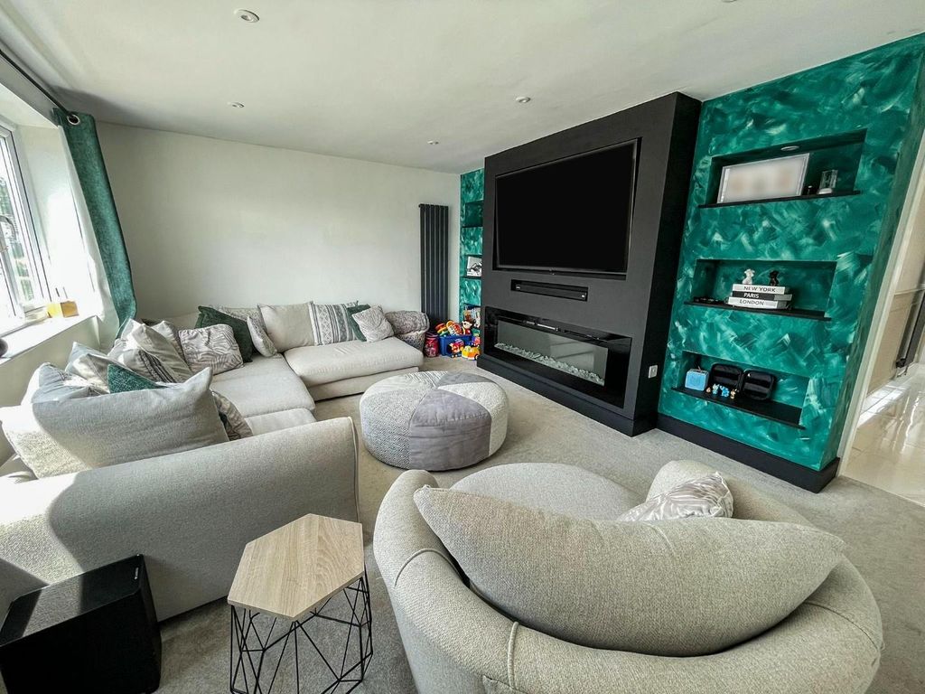 Property photo 2 of 17 Tlc_A4679335-55Bd-4F10-88c6-Be24Ddd706B2_c66d5F6.J