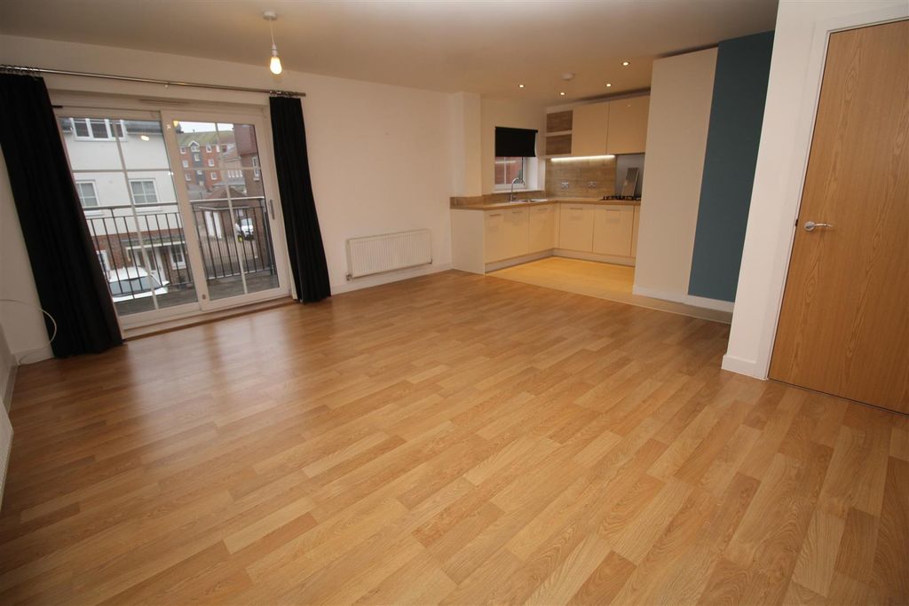 Property photo 2 of 13 Reception