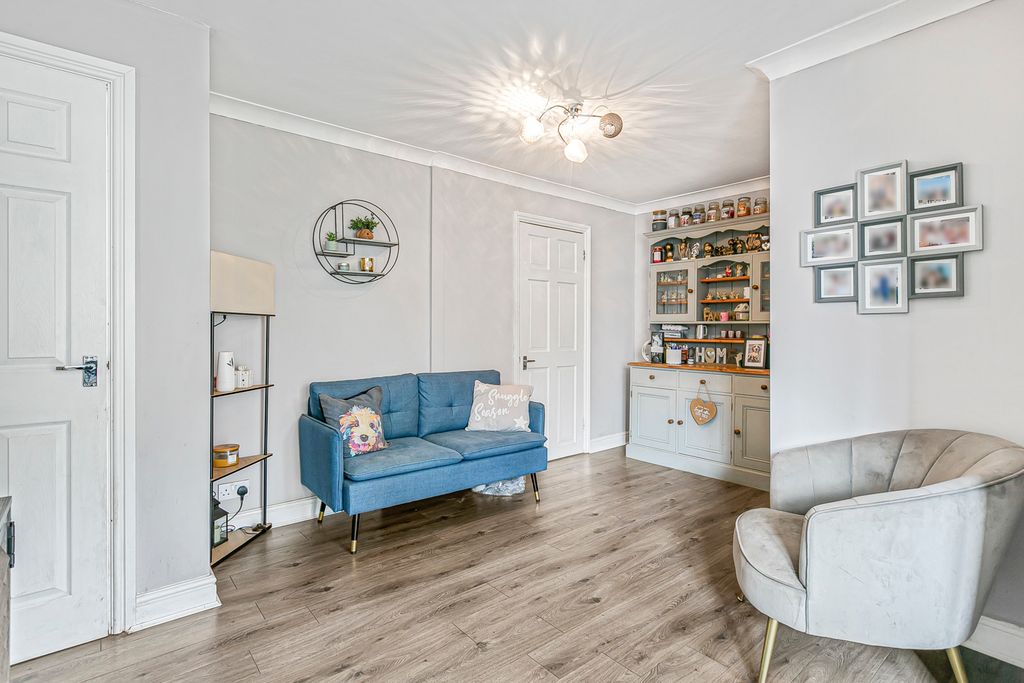 Property photo 3 of 15 Reception Room