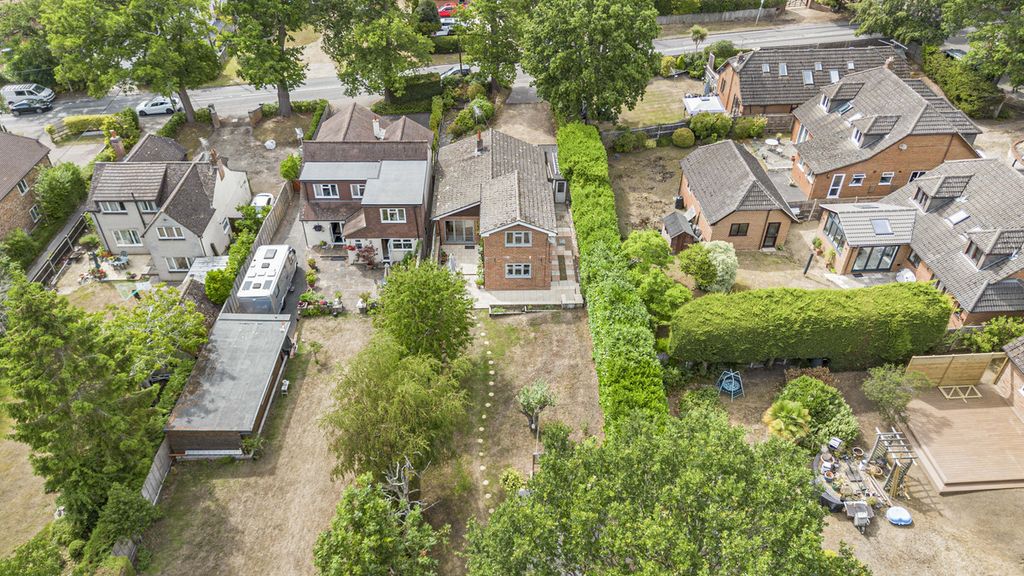 Property photo 1 of 33