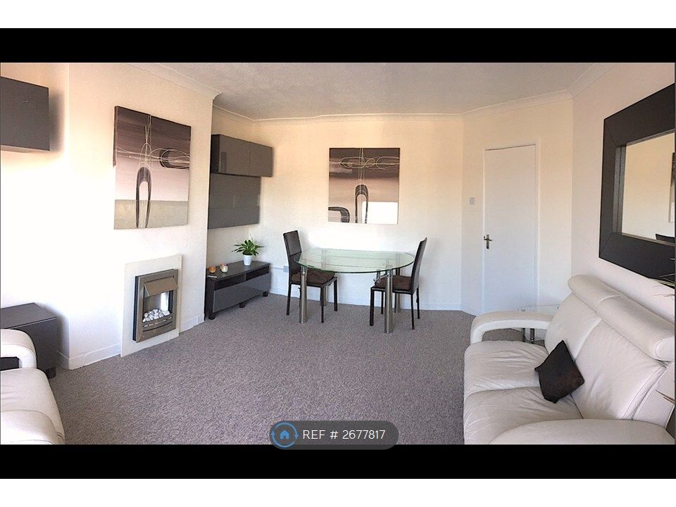 Property photo 3 of 19 Lounge/Diner