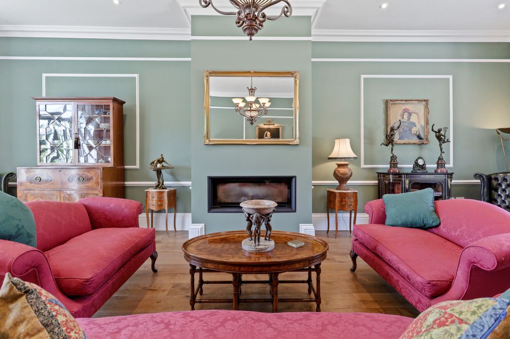 Property photo 3 of 39 051A8872