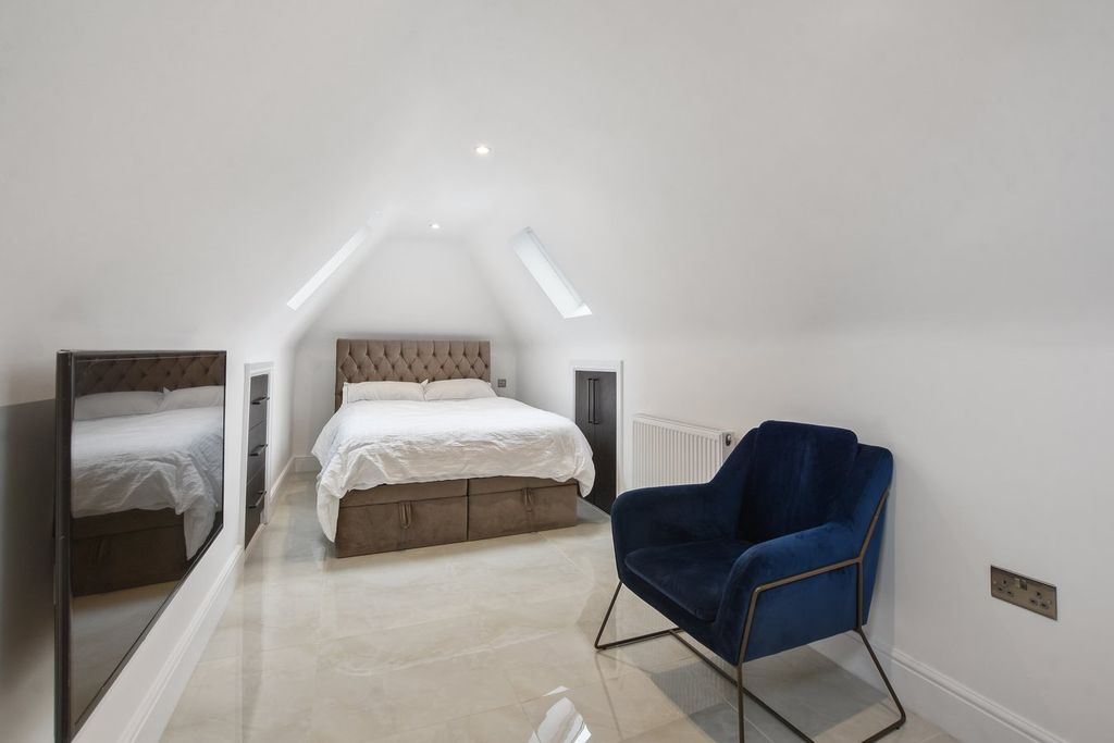 Additional image 11 of 3 bed detached house for saleIngram Way, Greenford UB6