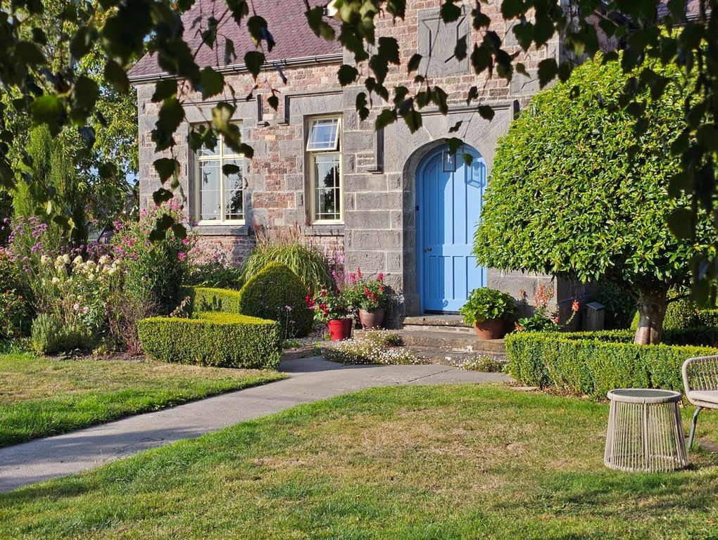 Property photo 2 of 45 Front Of Property