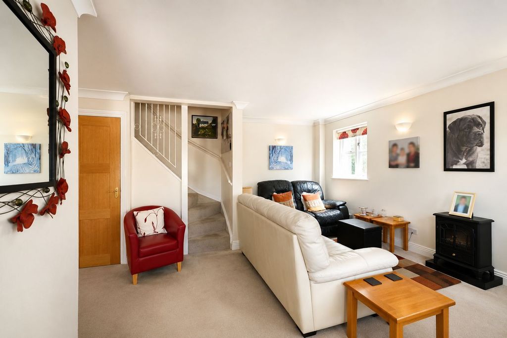 Property photo 3 of 14