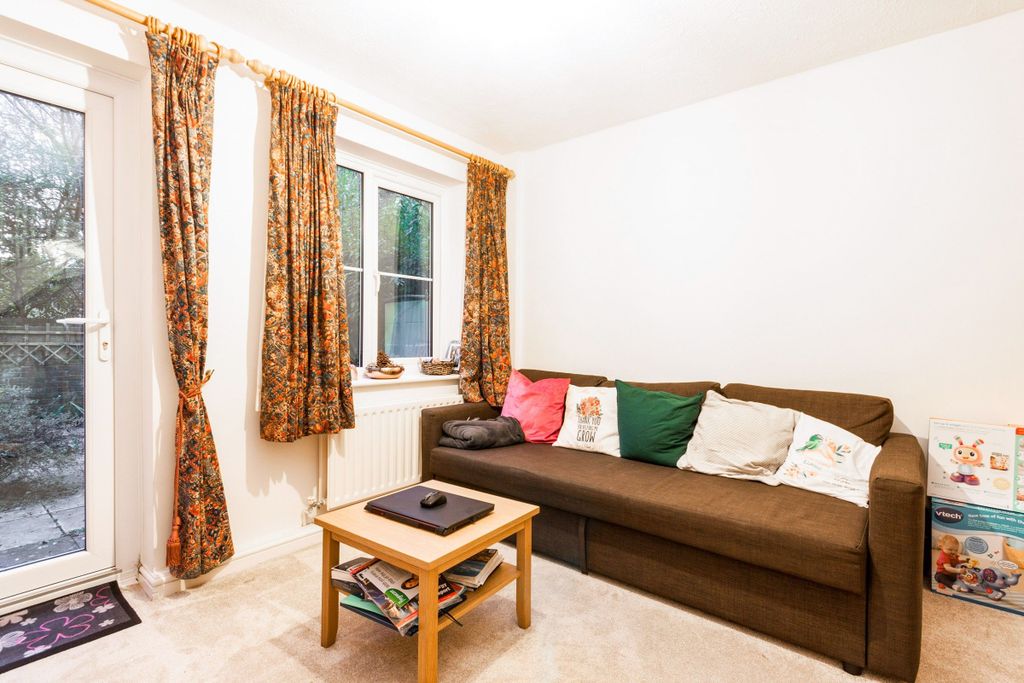 Property photo 2 of 8 2