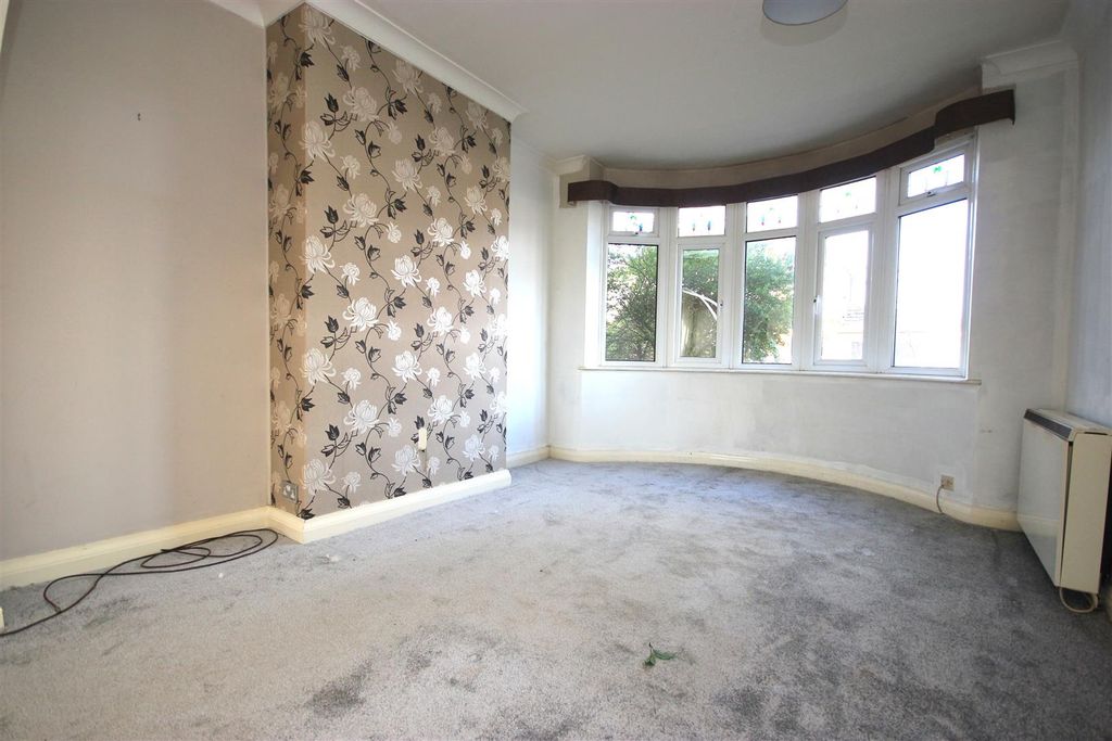 Property photo 2 of 15 Img_9547.Jpg