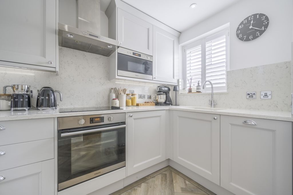 Property photo 3 of 11 Dsc_0385Hdr-Edit