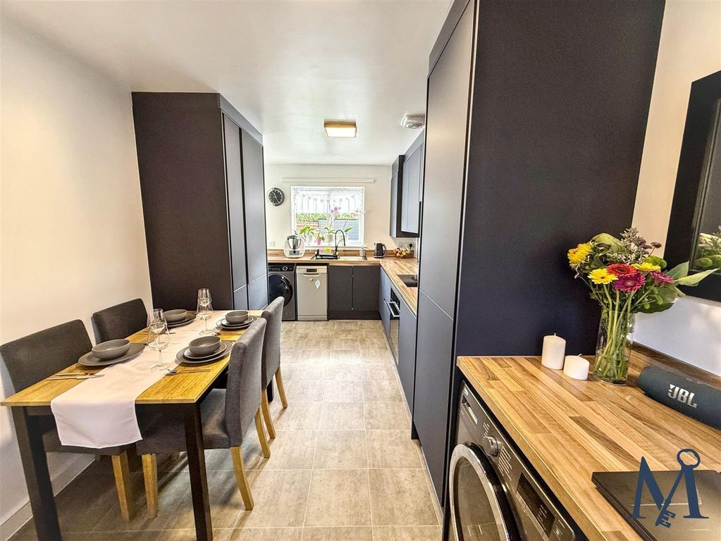 Property photo 2 of 21 Kitchen Diner