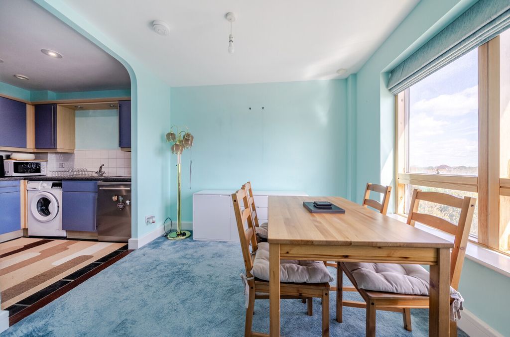 Property photo 1 of 17 1446238-10-69De68...